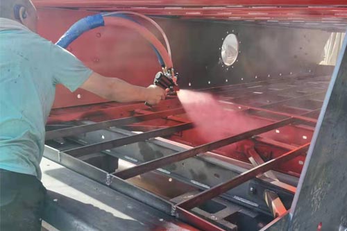 礦山設備耐磨聚脲涂料噴涂施工