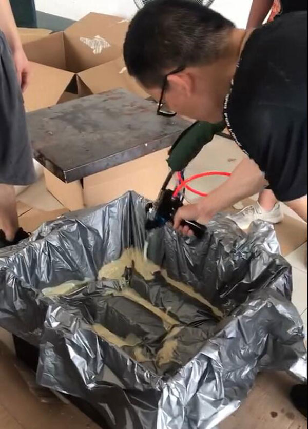 產(chǎn)品包裝填充發(fā)泡膠 聚氨酯澆注機(圖3) 產(chǎn)品包裝填充發(fā)泡膠