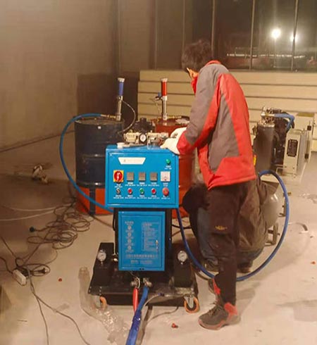 聚氨酯噴涂冷庫保溫(圖2) Q2600聚氨酯噴涂冷庫保溫噴涂機(jī)